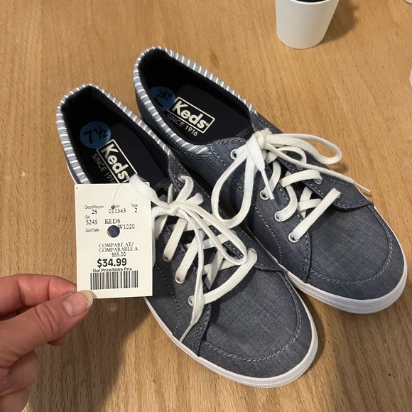 BNWT Keds Canvas Shoes - Picture 2 of 2